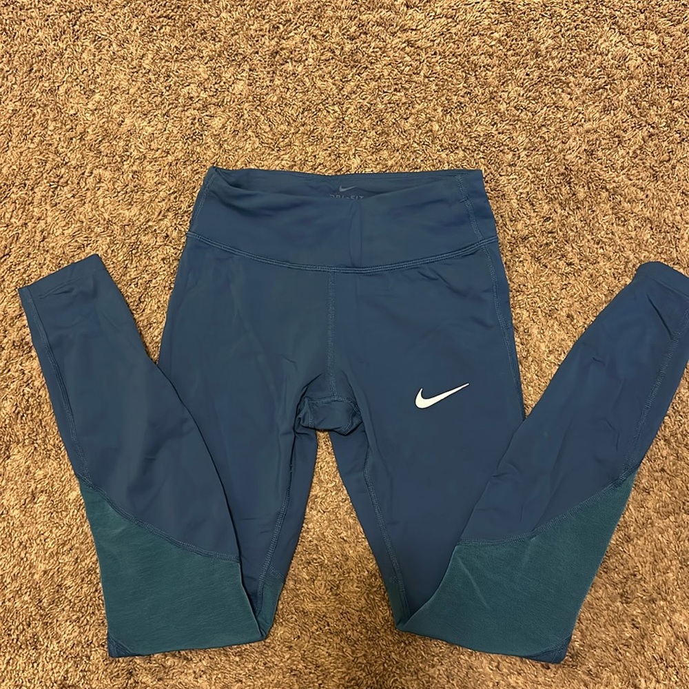 Nike dri fit leggings